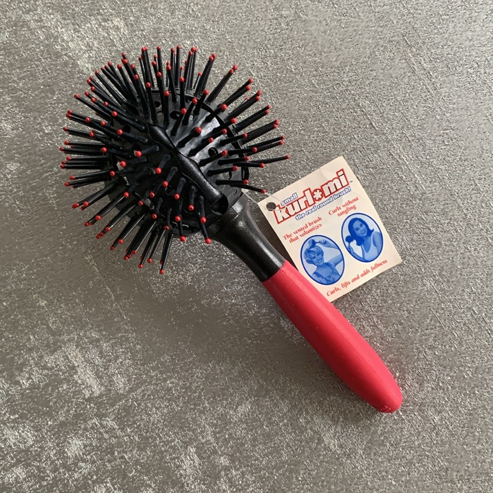 Y2K. Kurl-mi Brush Quick and Easy Styling - Small and Real Round